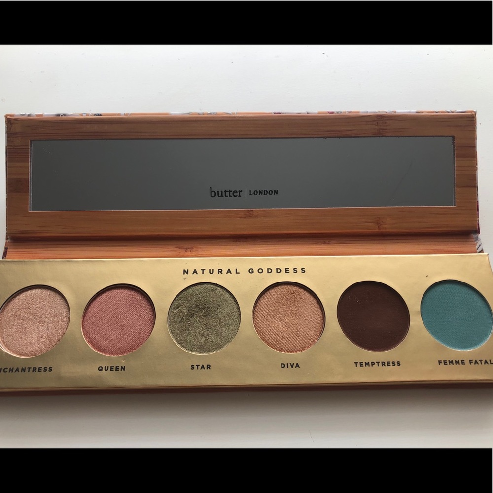 Natural goddess eyeshadow palette